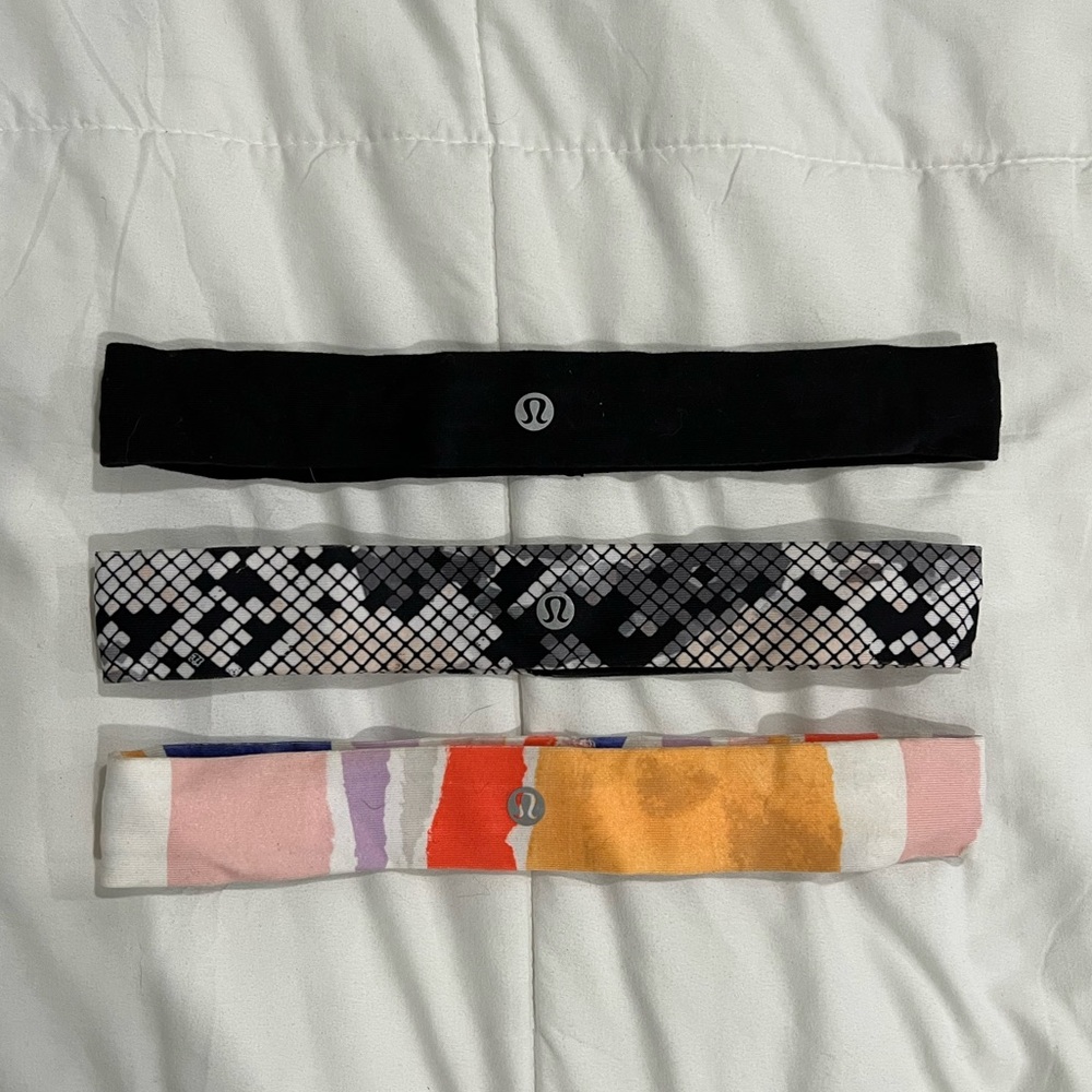 bundle of 3 lululemon headbands